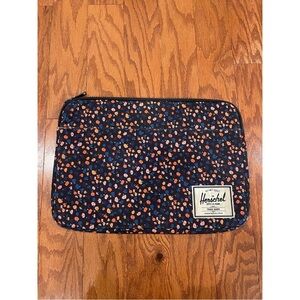 Herschel Floral Padded Laptop Case Great Condition